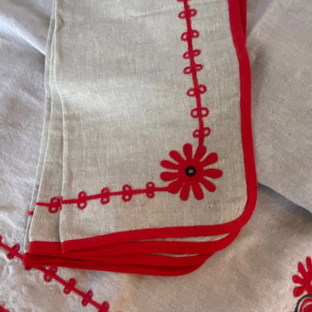 Hungarian Table Cloth 42x44 Napkin Set Oatmeal Folk Art Boho Embroidered